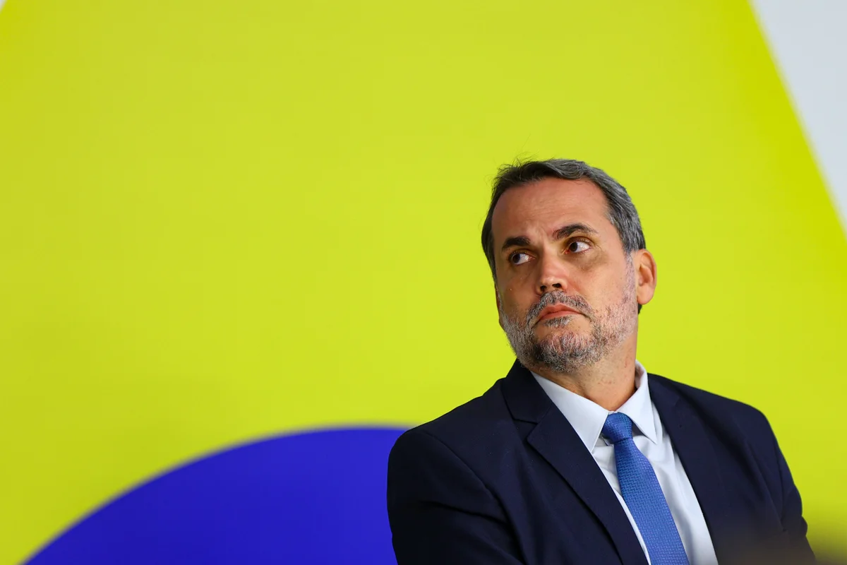 Ministros concedem coletiva sobre medidas para conter alta de preços dos combustíveis