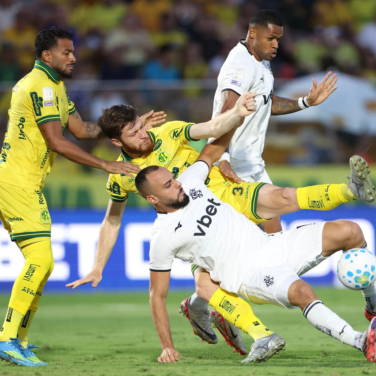 Na estreia de Tite e Ziyech, Mirassol bate Botafogo com 2 gols de Eduardo