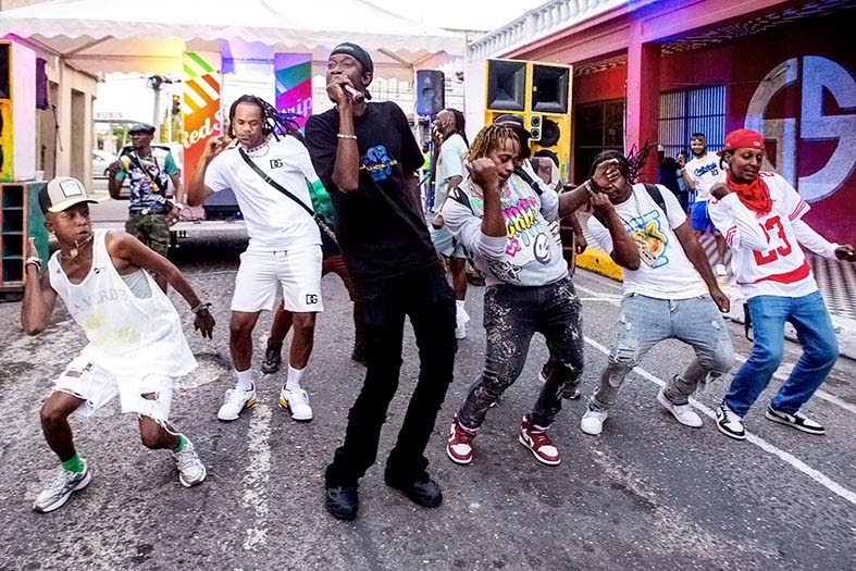 Chi Ching Ching and dancers performing at the Kingston Creative Artwalk.