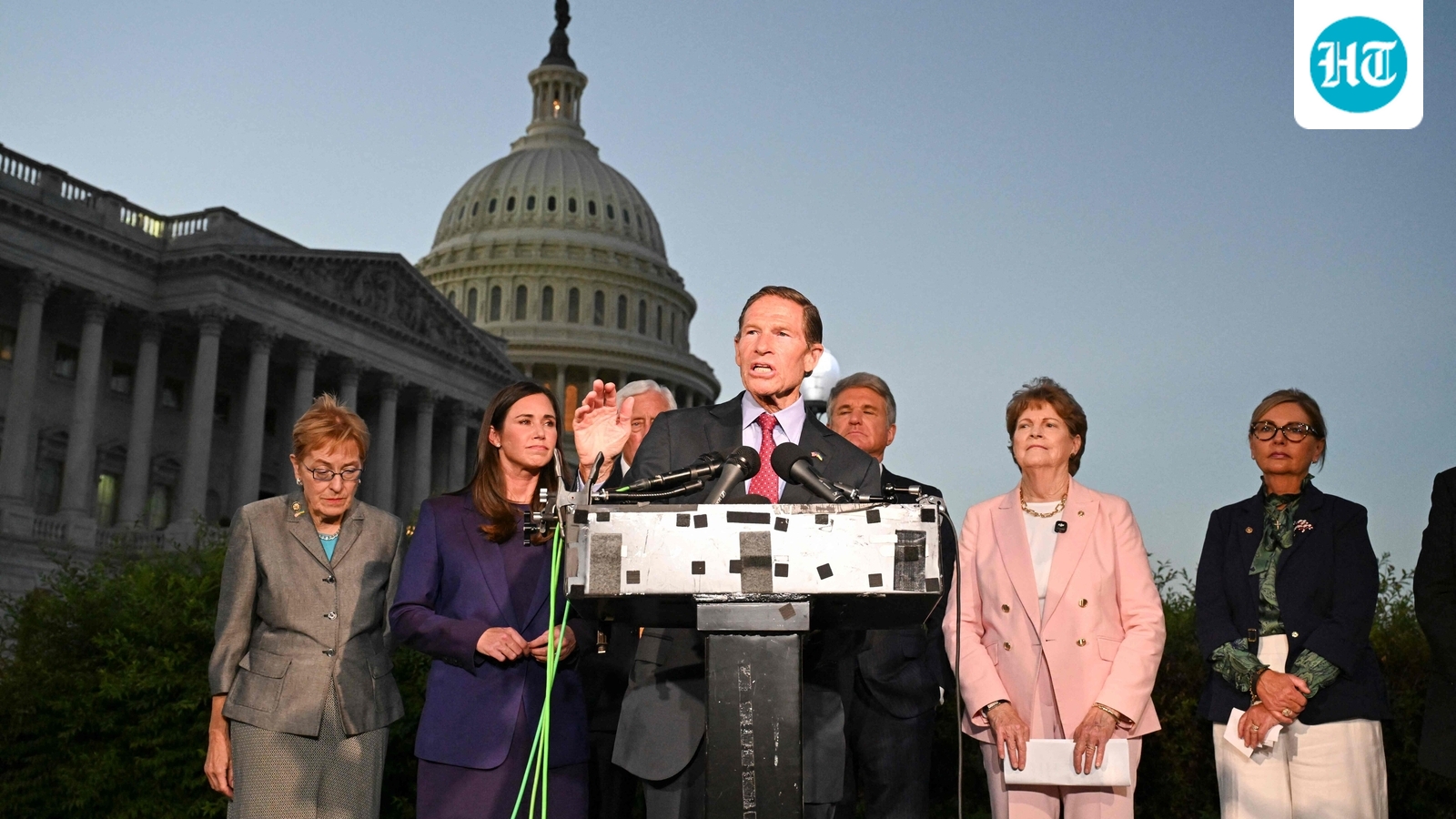 Resumo da Manhã do HT de 17 de setembro: Projeto de lei sobre sanções à Rússia é aprovado na Câmara dos EUA, Manoj Jarange encerra jejum de 20 dias e mais