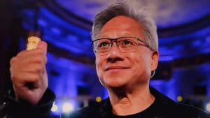 Trump interrompe palestra de CEO da Nvidia para defender avanço da IA
