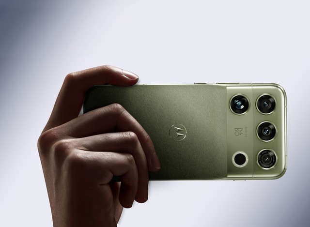 Motorola Signature 27 estreia com novo Snapdragon 8 Elite e câmera de 200 MP