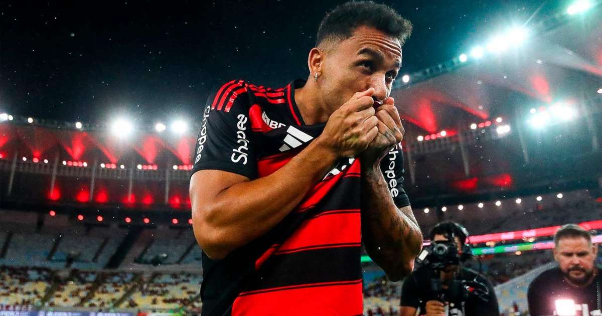 Jogador do Fla, Danilo revela "drama" com filho torcedor do Flu