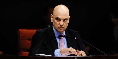 O ministro Alexandre de Moraes diz que Andr&eacute; Mendon&ccedil;a tenta "proteger gurpo pol&iacute;tico" Foto: Wilton Junior/Estad&atilde;o / Estad&atilde;o