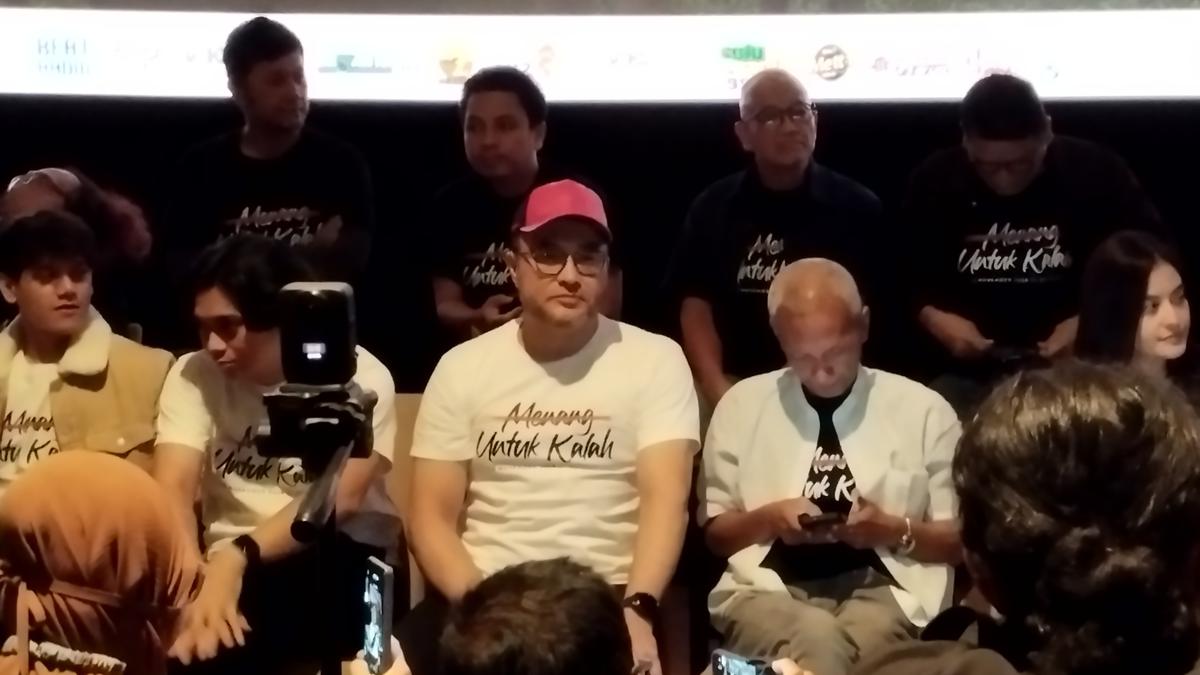A história de Surya Saputra atuando no filme 'Vencer para Perder' após ficar acordado por 24 horas