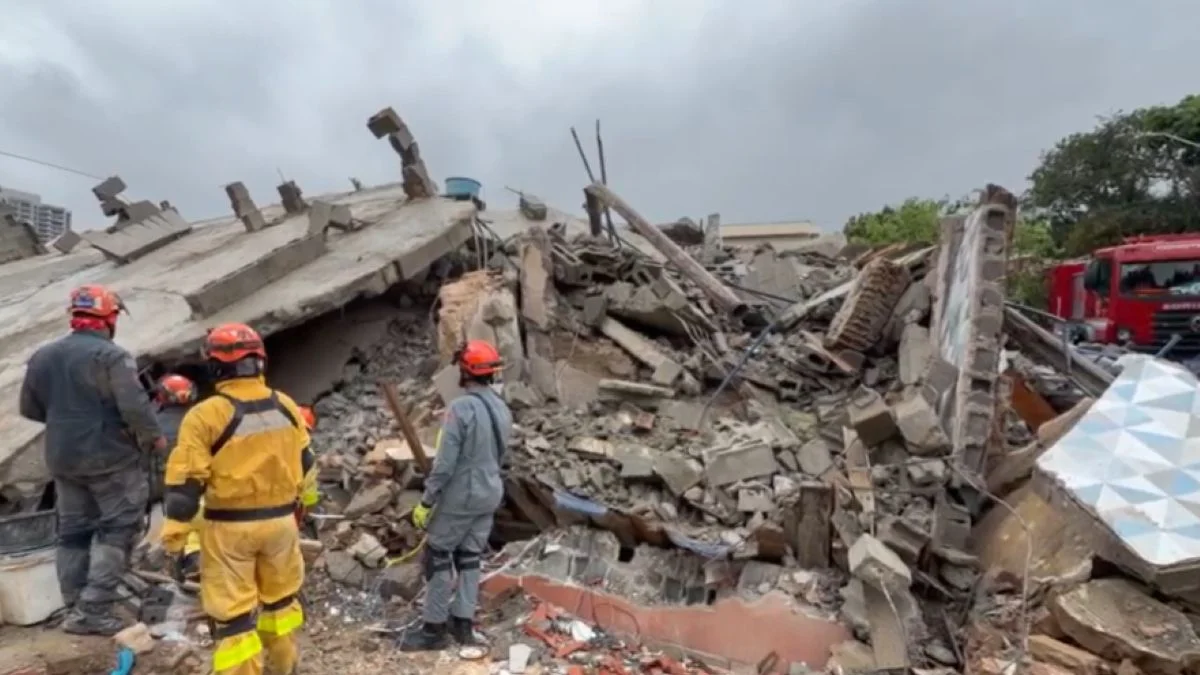 Quatro podem ser indiciados por homicídio por queda de prédio, diz polícia