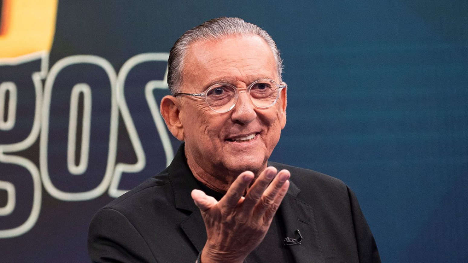 Galv&atilde;o Bueno vai narrar mais de dez confrontos na Copa do Mundo de 2026 pelo SBT/NSports -